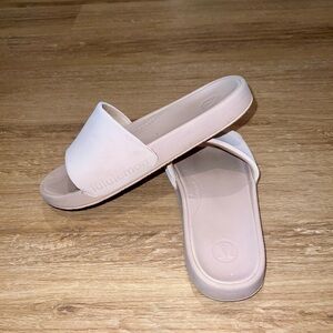 lululemon athletica | lululemon Women's Slide Sandals